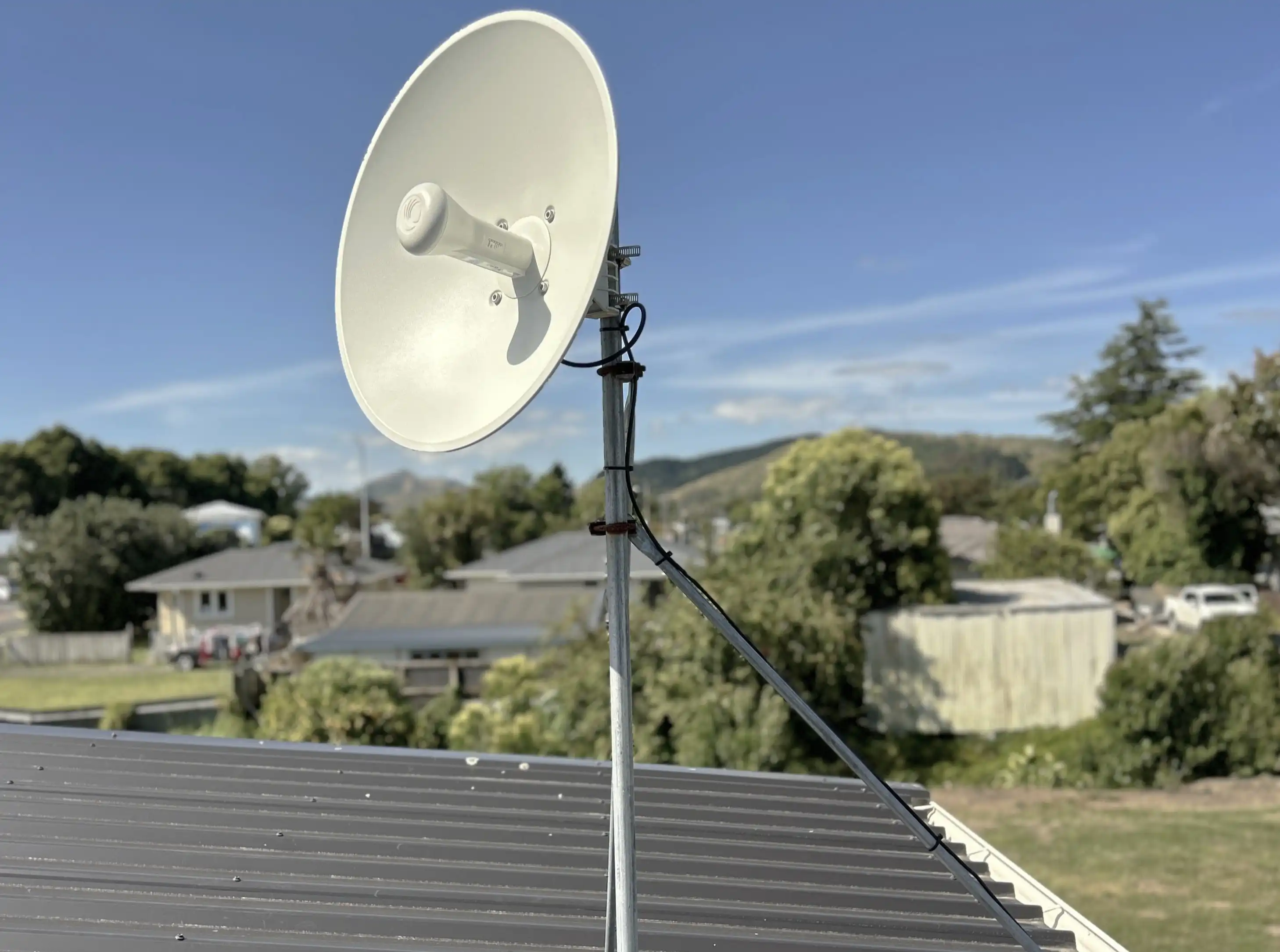 Rooftop Antenna Photo